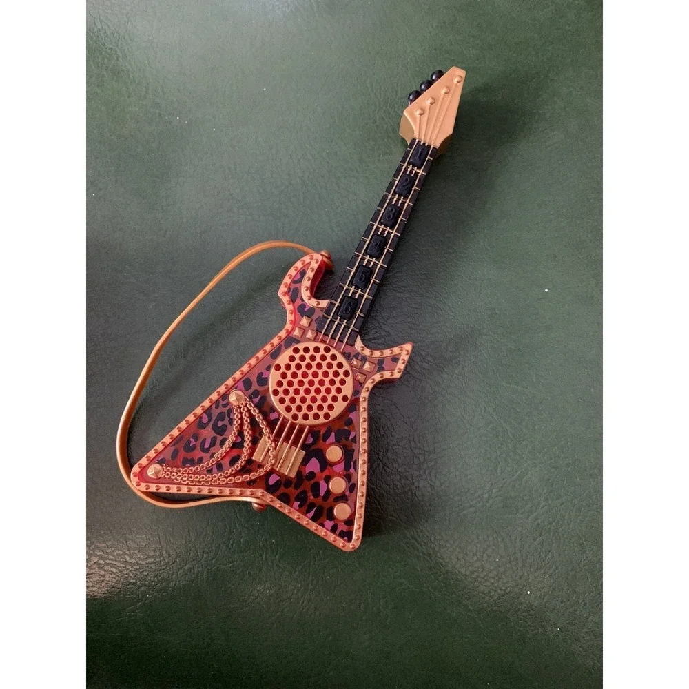 LOL Doll Surprise OMG Rock Band Rock Ferocious Sister's Spare Working Guitar